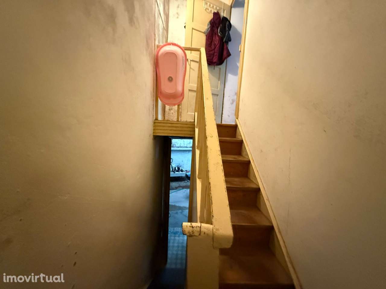 Moradia T4+1 com Traça Tradicional, Pátios e Terreno - Bonsucesso, ... - Grande imagem: 5/24