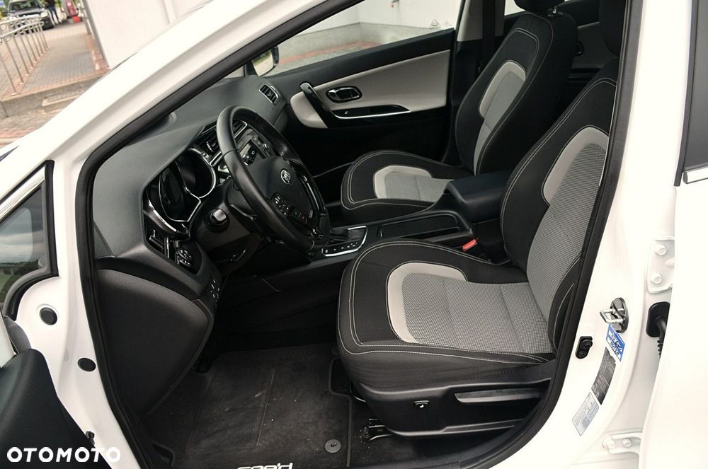 Kia Ceed - 16