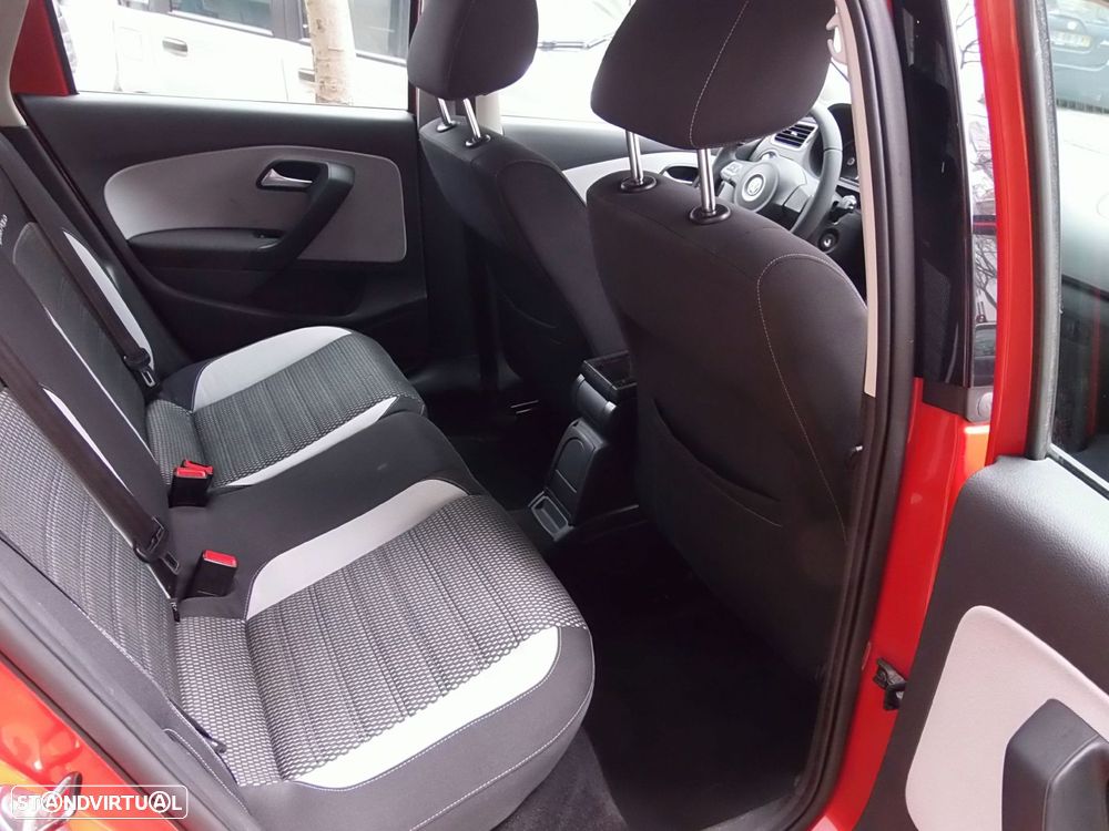 VW Polo 1.6 TDI Trendline DSG - 18