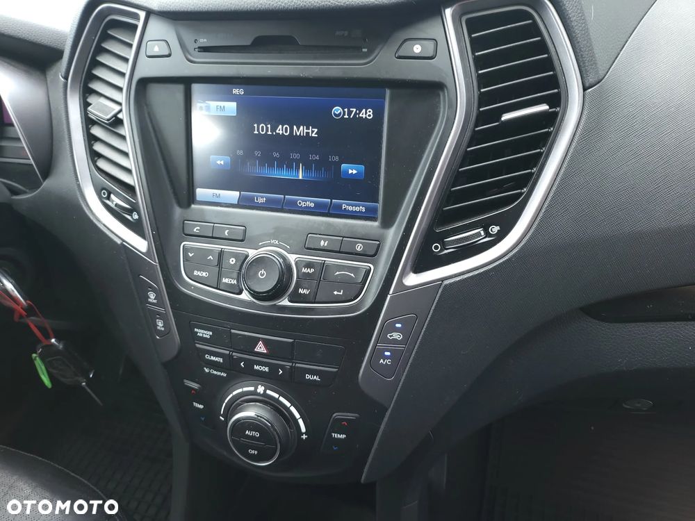 Hyundai Santa Fe 2.0 CRDi Premium - 10