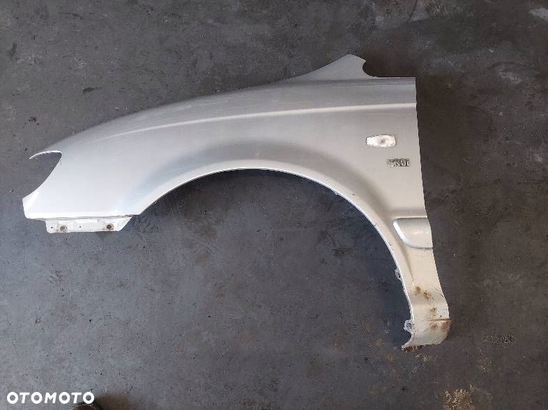 KOMPLETNY PRZÓD MASKA ZDERZAK LAMPA BTŁTNIK HYUNDAI TRAJET 04-08r YK - 12