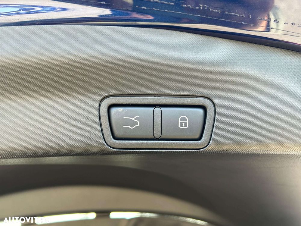 Alfa Romeo Stelvio - 12