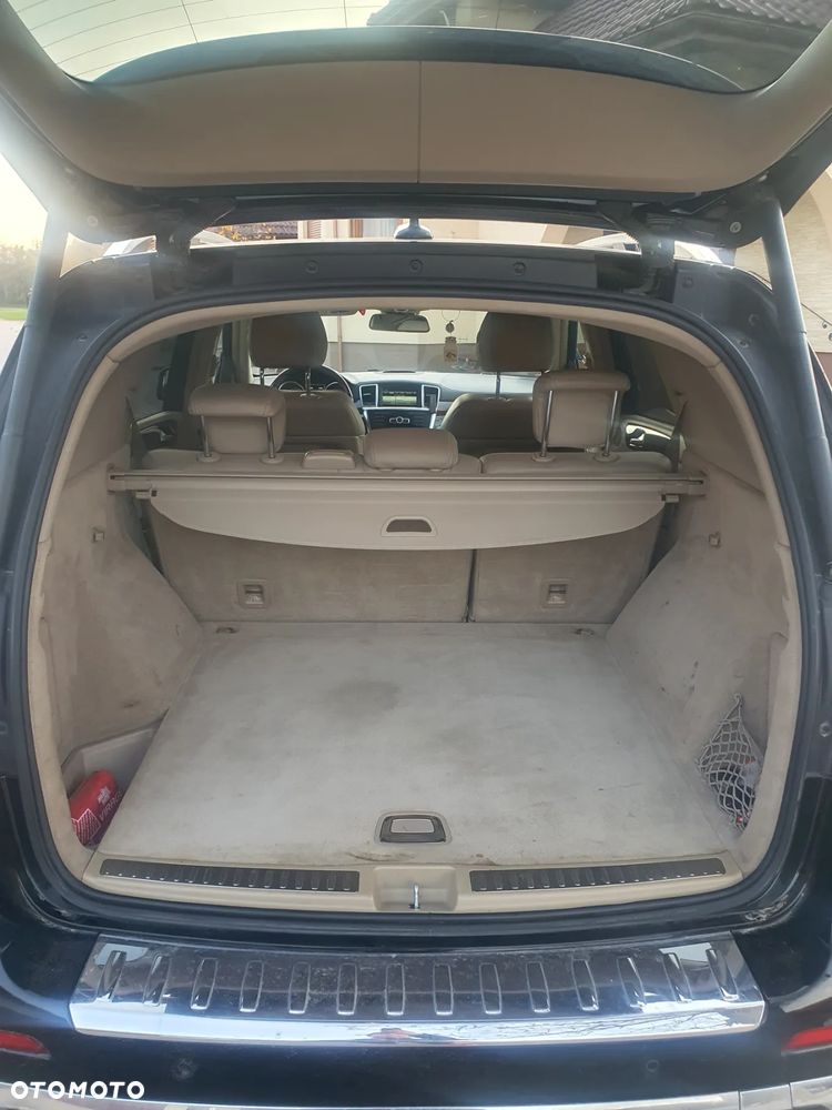 Mercedes-Benz ML 350 BlueTec 4-Matic - 9