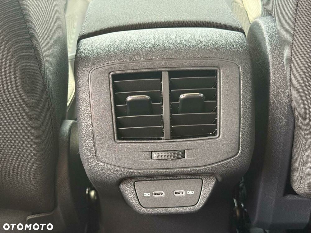 Volkswagen T-Roc 1.5 TSI Life Plus DSG - 30