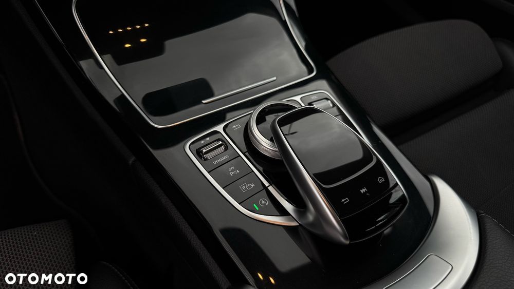 Mercedes-Benz Klasa C 220 d 9G-TRONIC Exclusive - 22