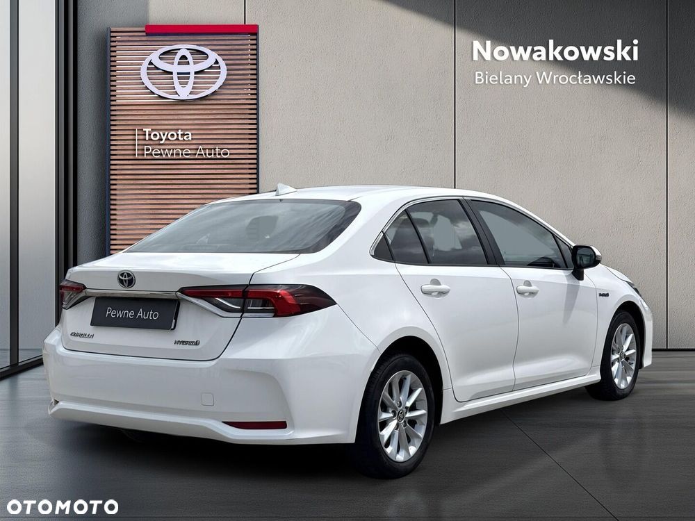 Toyota Corolla 1.8 Hybrid Comfort - 29