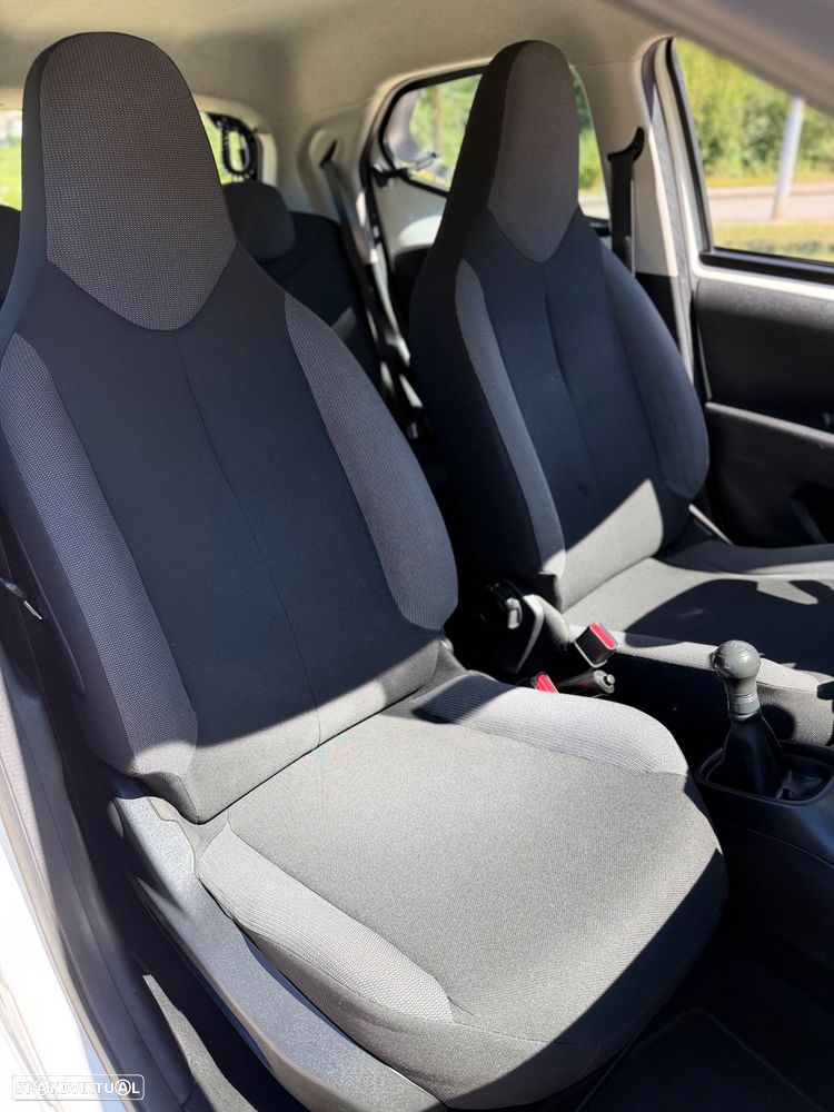 Toyota Aygo - 15