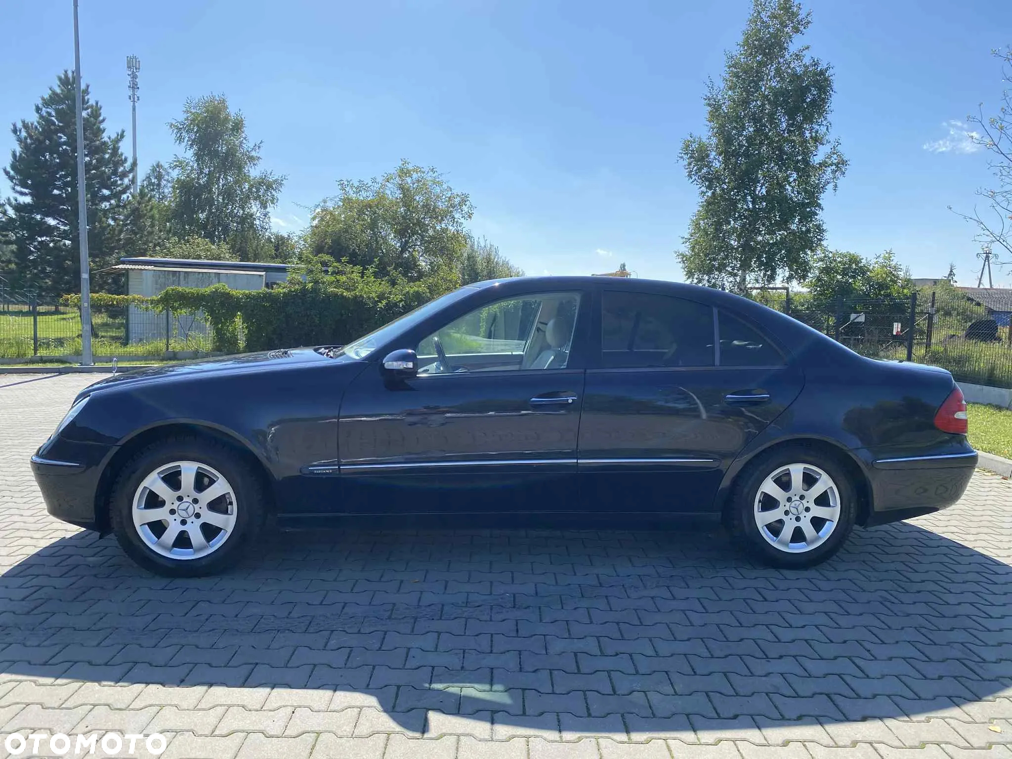 Mercedes-Benz Klasa E 240 4-Matic T Elegance - 8