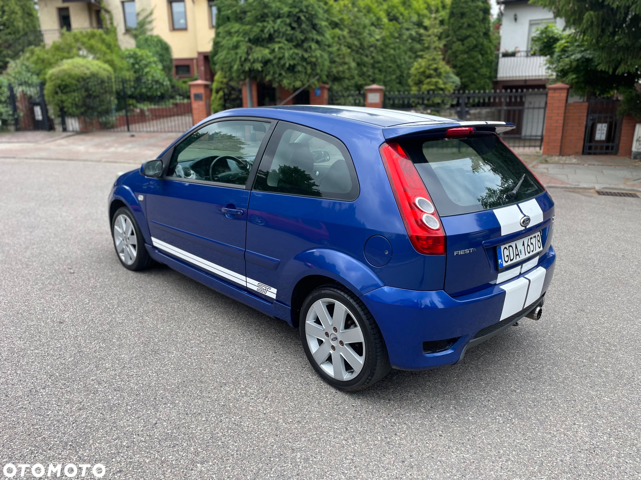 Ford Fiesta 2.0 ST - 8