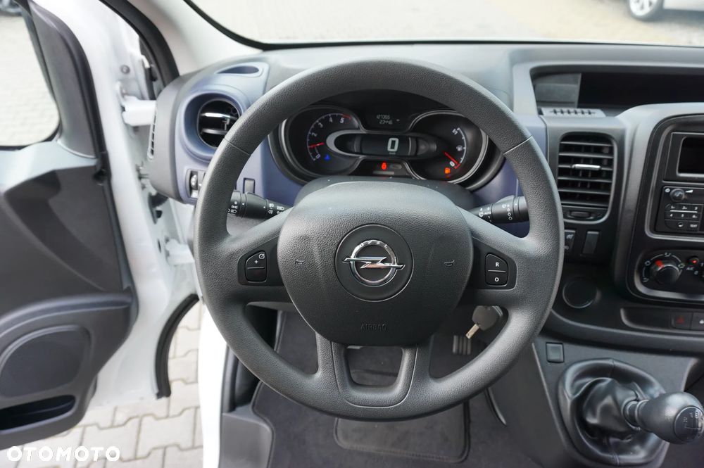 Opel Vivaro - 28
