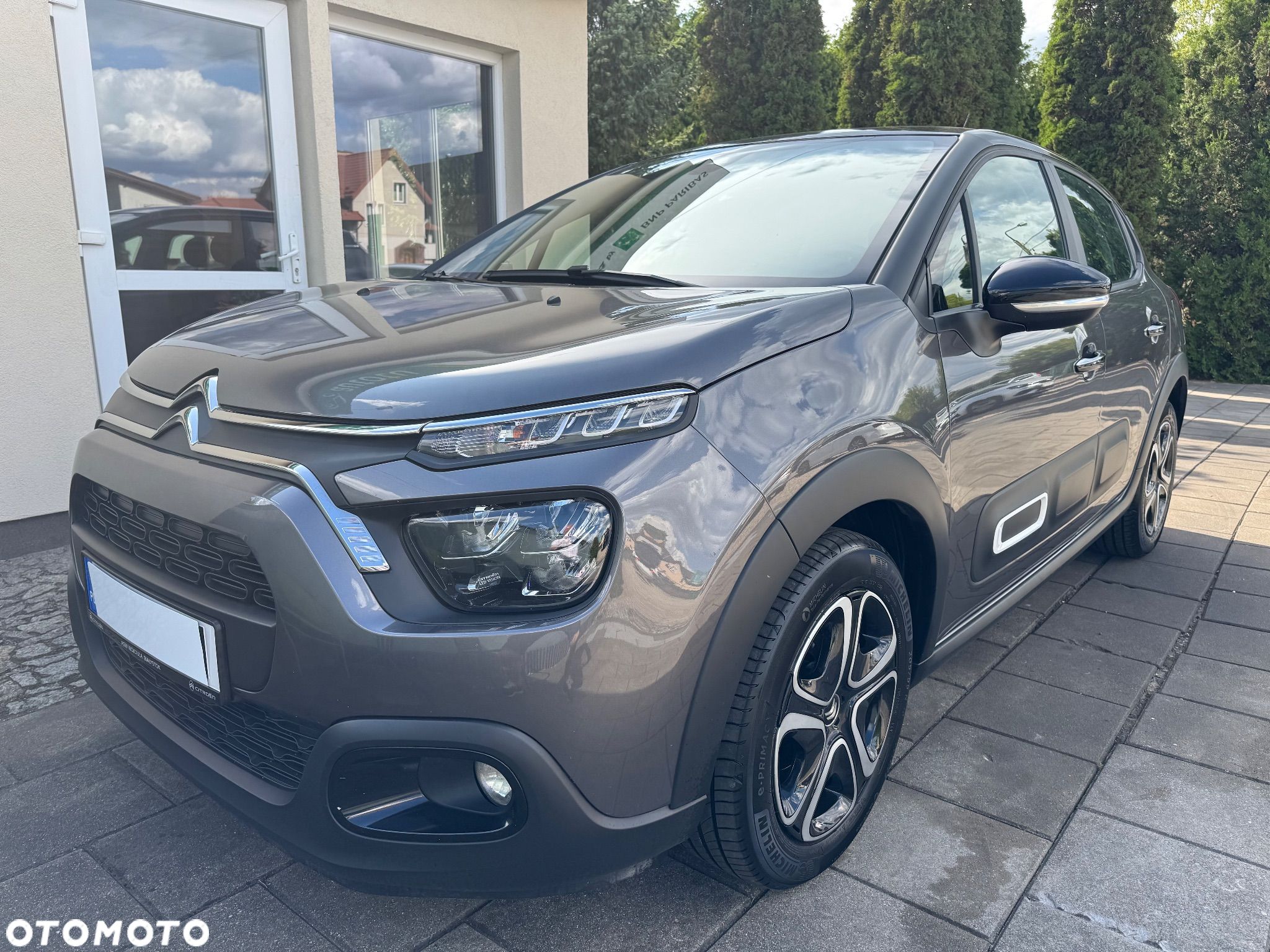 Citroën C3 1.2 PureTech Shine - 1