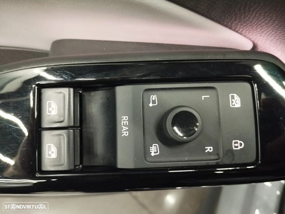 Volkswagen ID.3 Pro Confort — fotografia 19
