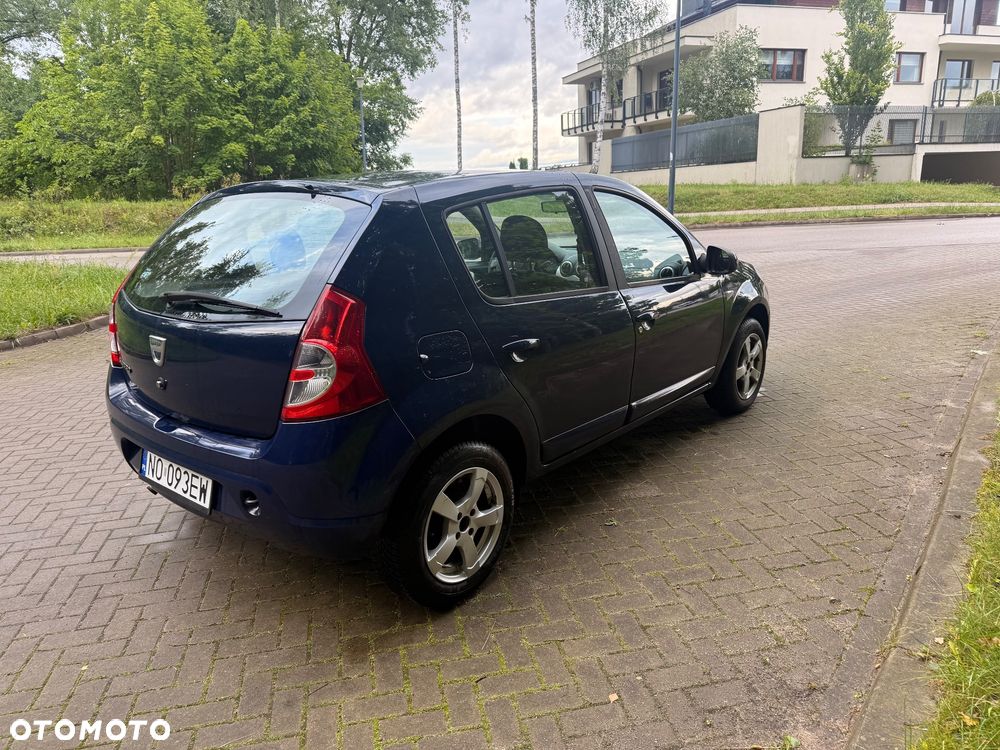 Dacia Sandero 1.2 16V Laureate - 5