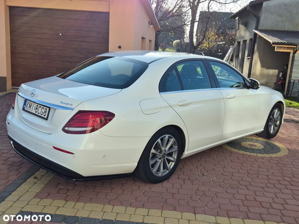 Mercedes-Benz Klasa E 220 d 4-Matic 9G-TRONIC - 4