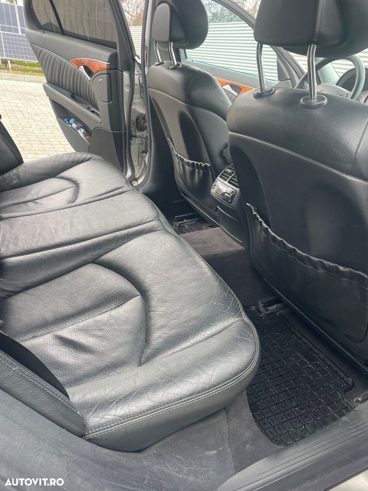 Mercedes-Benz E - 16