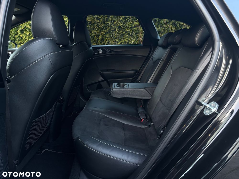 Kia Ceed 1.5 T-GDI DCT7 OPF (48V Mild Hybrid) GT Line - 19