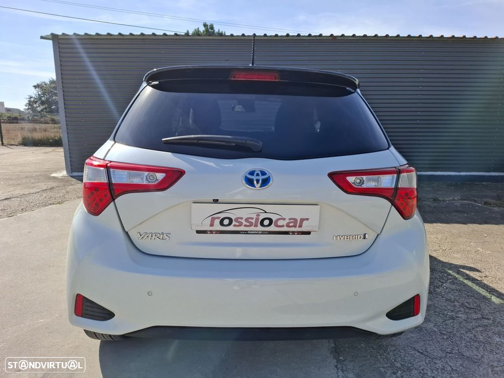 Toyota Yaris 1.5 HSD Square Collec.White - 8