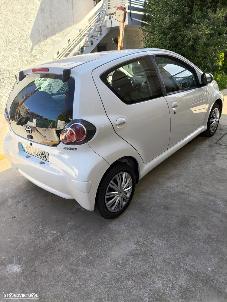 Toyota Aygo 1.0 - 5