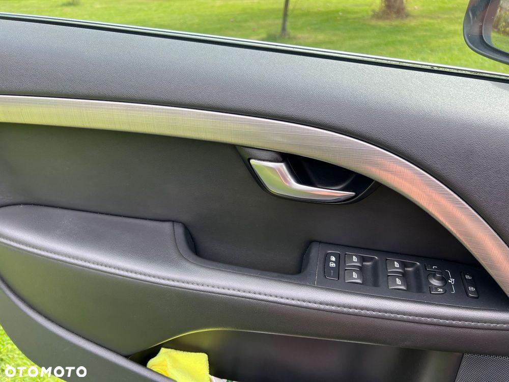 Volvo V70 2.0 Summum - 21