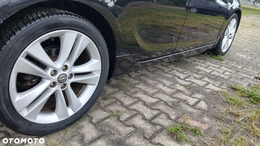 Opel Astra 1.4 Turbo Color Edition - 24