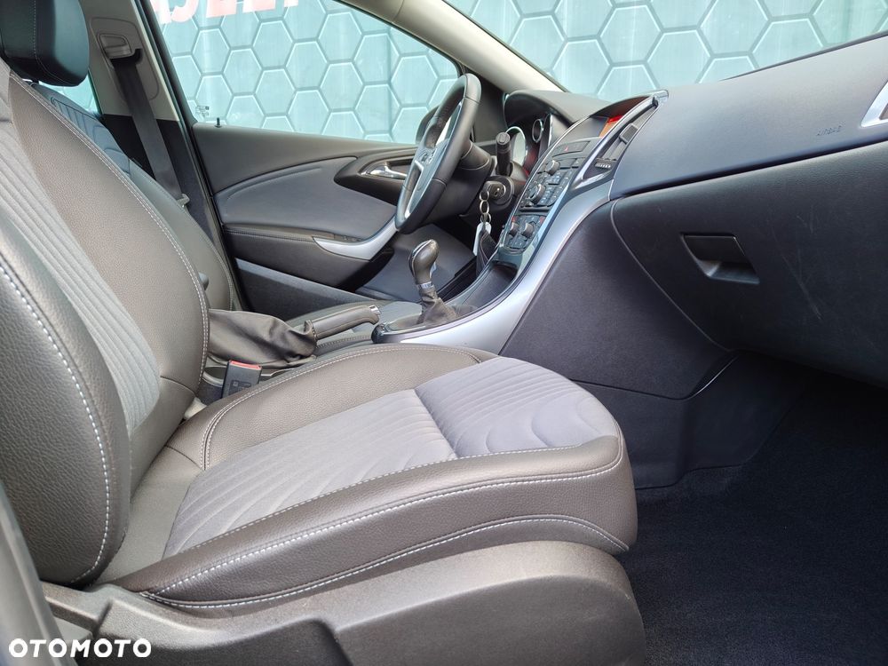 Opel Astra 1.4 Turbo Innovation - 13