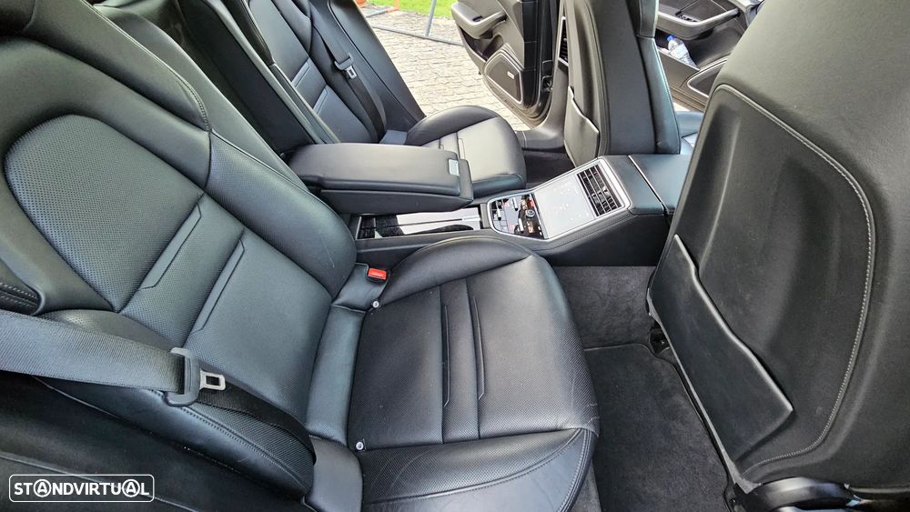 Porsche Panamera 4 S - 31