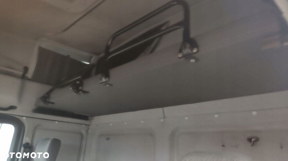 ŁÓŻKO GÓRNE MAN F2000 - 1