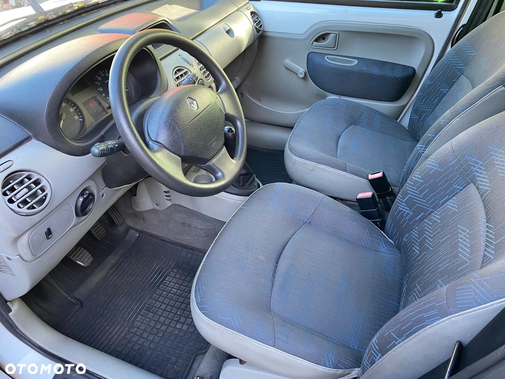Renault Kangoo 1.5 DCI - 12