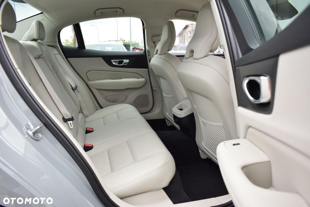 Volvo S60 - 13