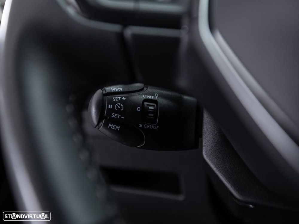 Peugeot 5008 - 17