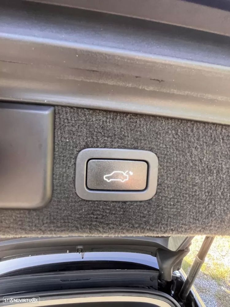 Jaguar XF Sportbrake - 8