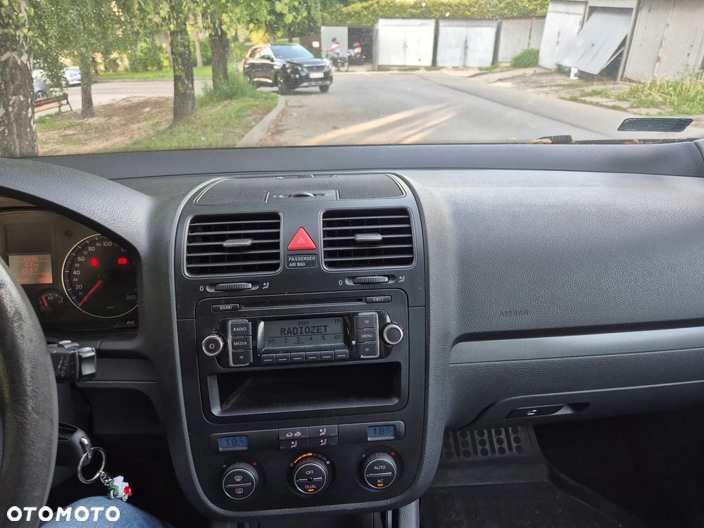 Volkswagen Golf - 4