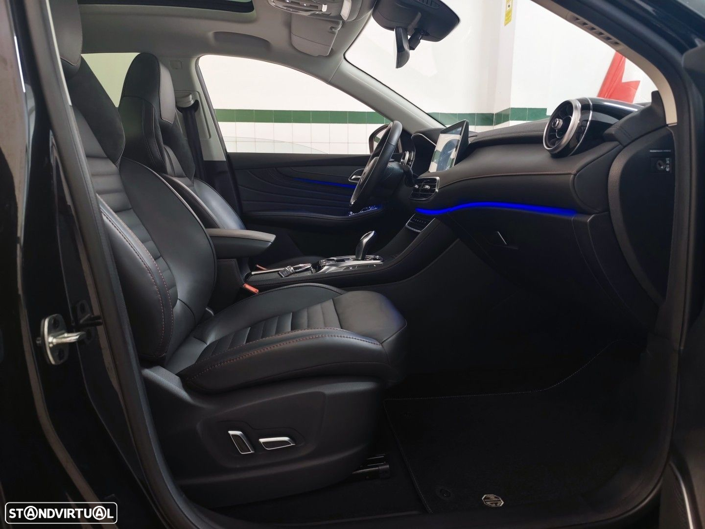 MG EHS 1.5 T-GDI Plug-in Hybrid Luxury - 13
