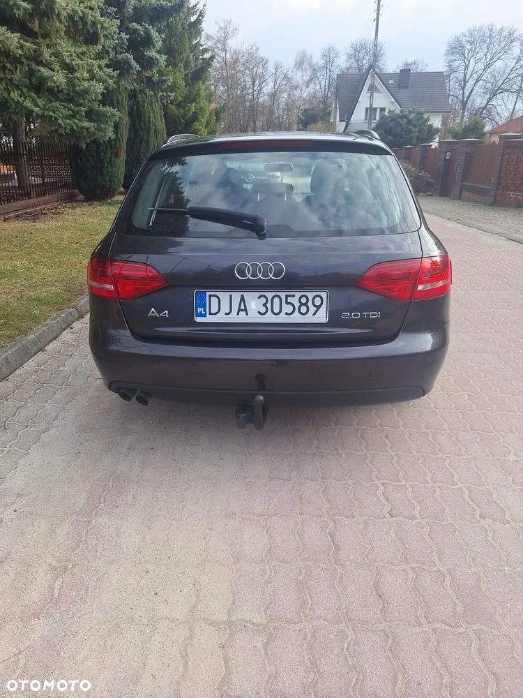 Audi A4 Avant 2.0 TDI - 7