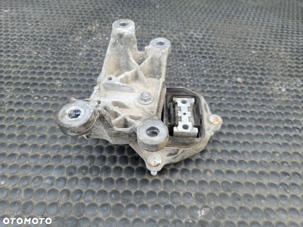 Łapa Podpora Skrzyni Biegów 8K0399151 8K0399115 T Mocowanie Poduszka Wspornik Audi A4 B8 A5 - 16