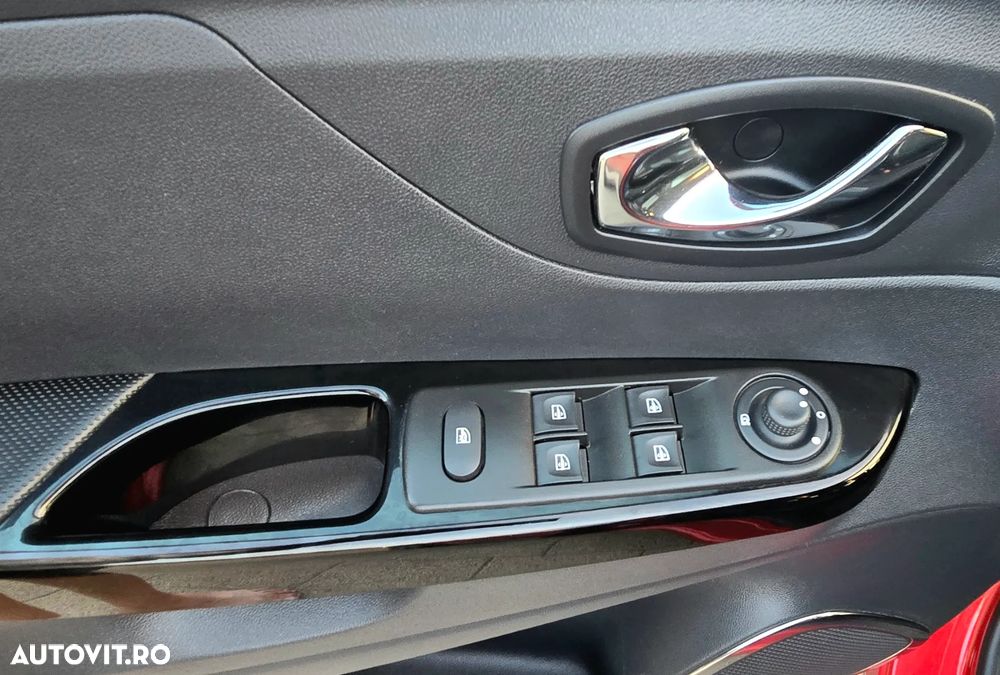 Renault Captur (ENERGY) TCe 90 BOSE EDITION - 30