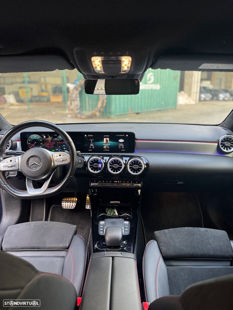 Mercedes-Benz A 250 Limousine e AMG Line - 9