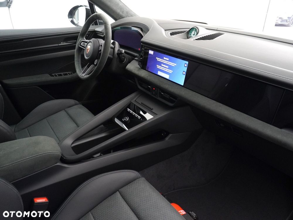 Porsche Macan GTS 100kWh - 35