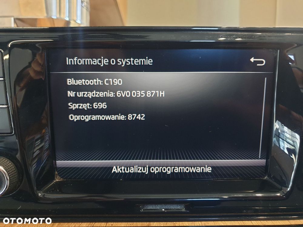 RADIO FABRYCZNE CD FABIA III NJ5 LIFT 6V0035871H SKODA 2018-2021 - 2