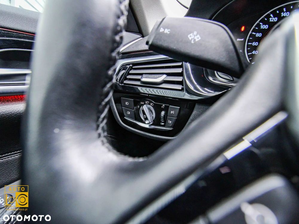 BMW Seria 5 520d M Sport Edition - 34