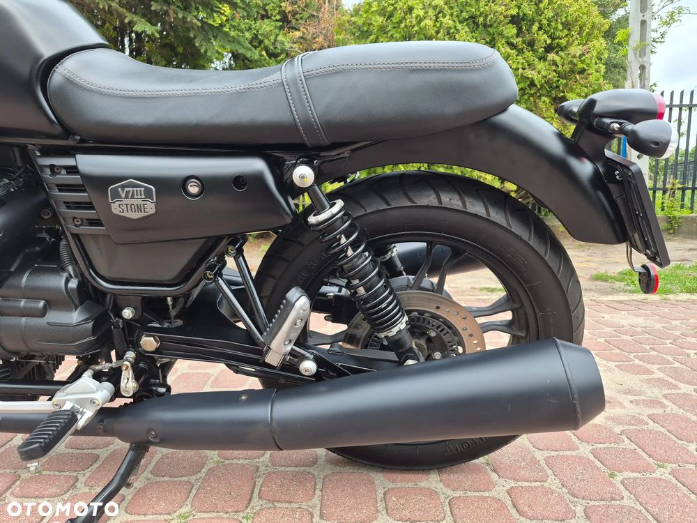 Moto Guzzi V7 - 6