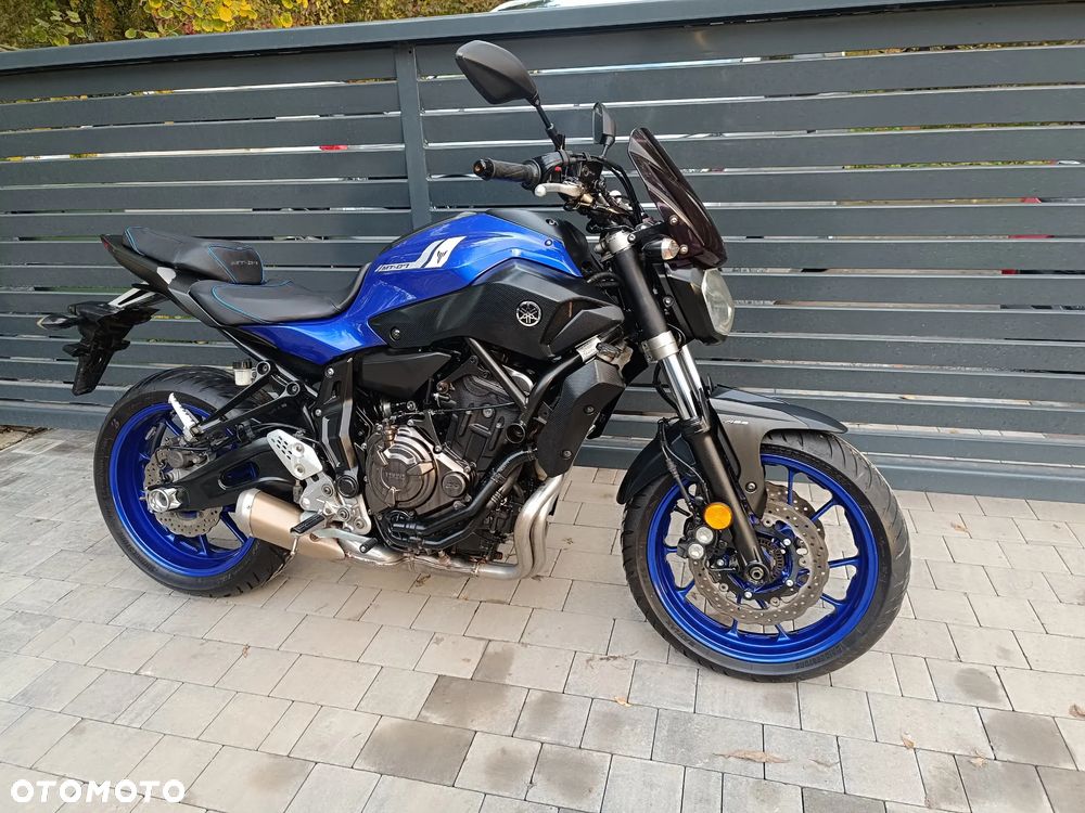 Yamaha MT - 8