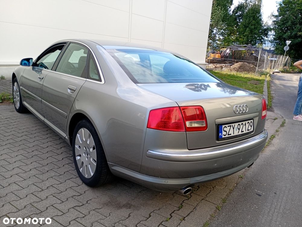 Audi A8 - 5