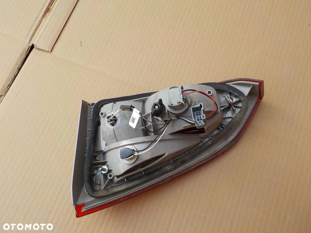 lampa lewy tył z klapy led ford focus mk3 kombi F1EB-13A603-CA - 2