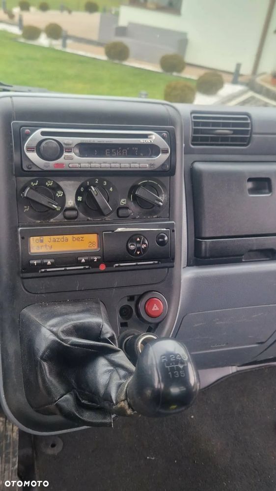 Mitsubishi Fuso FE85 CANTER - 10