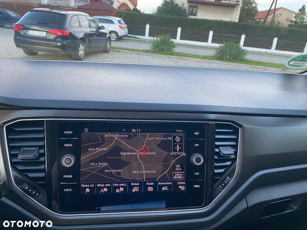 Volkswagen T-Roc - 34