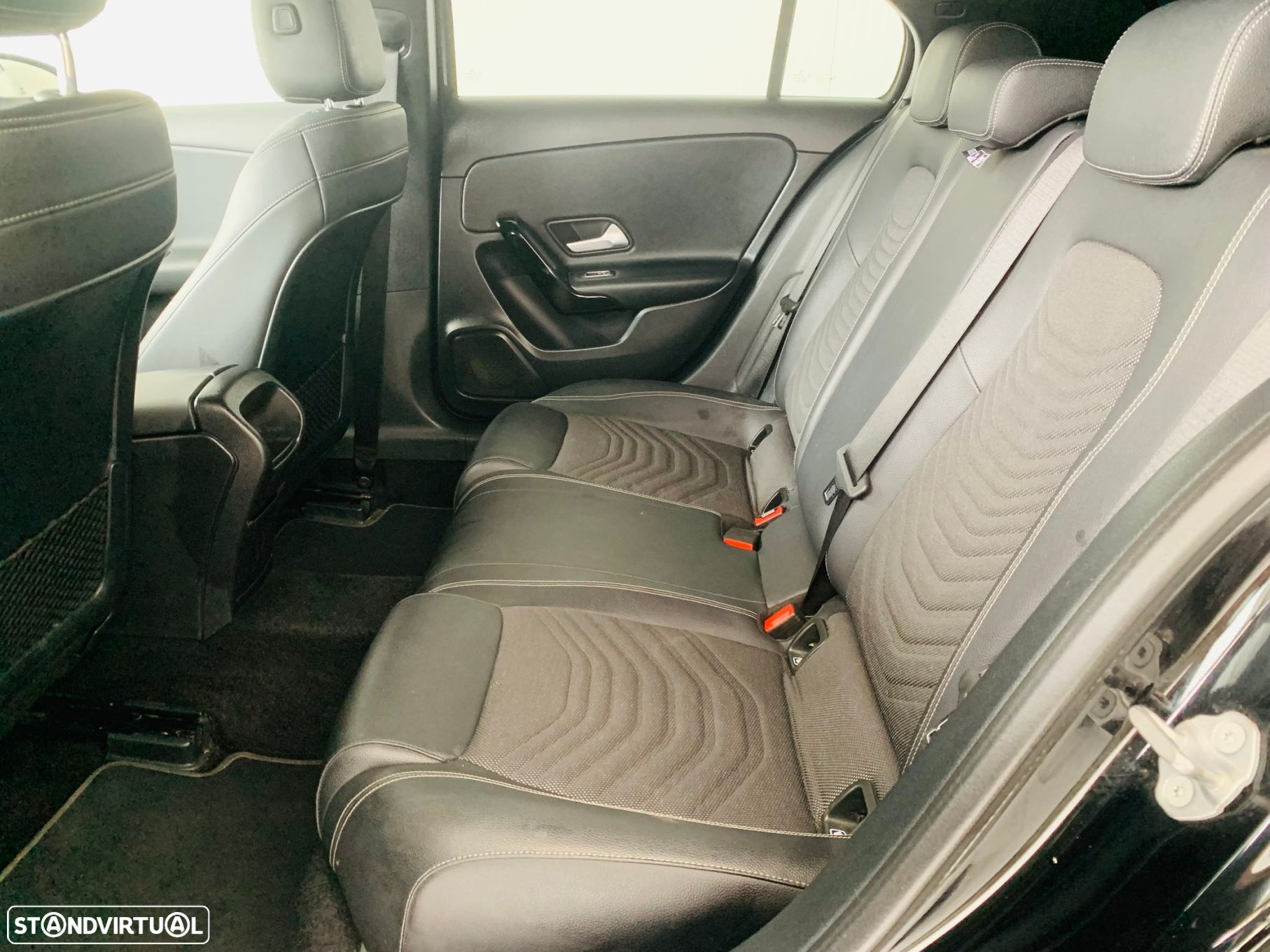 Mercedes-Benz A 180 d Progressive Aut. - 31
