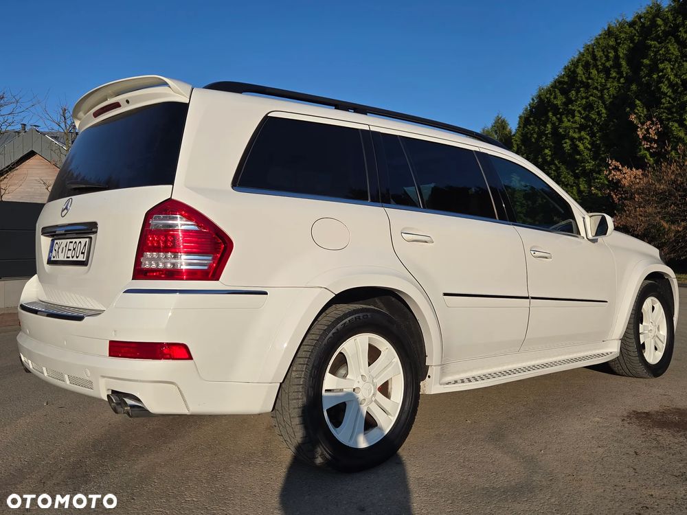 Mercedes-Benz GL 500 4Matic 7G-TRONIC - 9