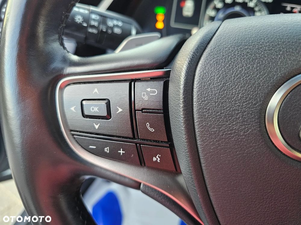 Lexus ES 300h Business Edition - 31