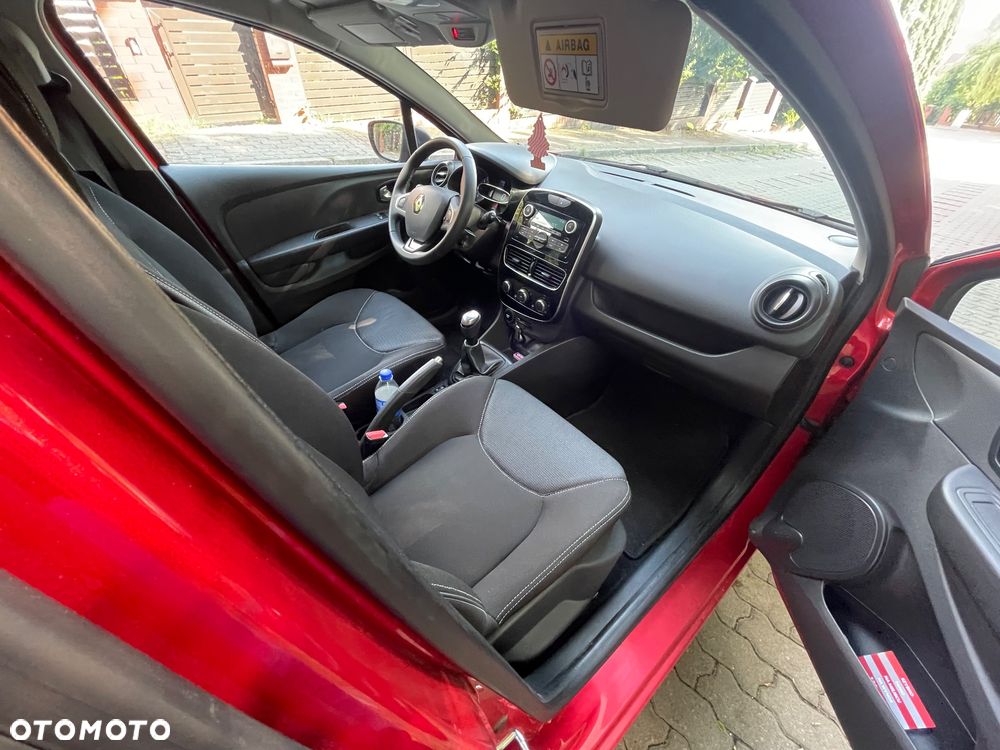 Renault Clio - 17
